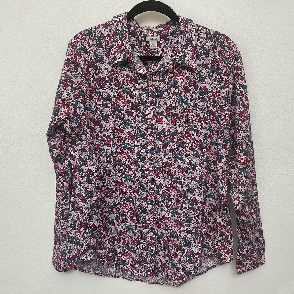 LL Bean Pink, Blue, White Wrinkle Free Abstract Floral Button Down Size Large